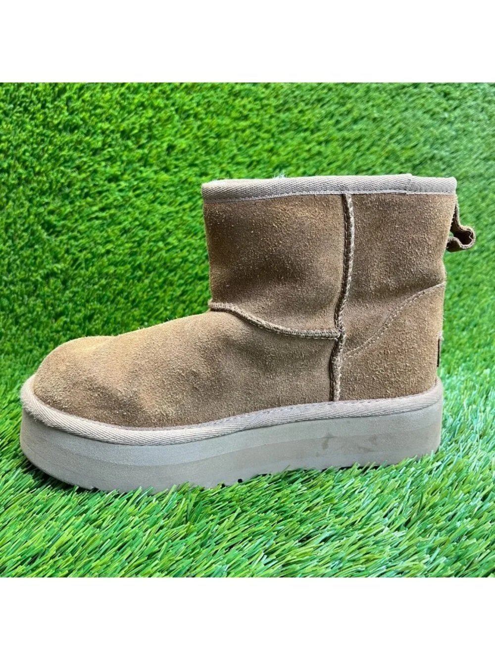 UGG Classic Mini Platform Boys Size 3Y Brown Outdoor Suede Pull On Ankle Boots